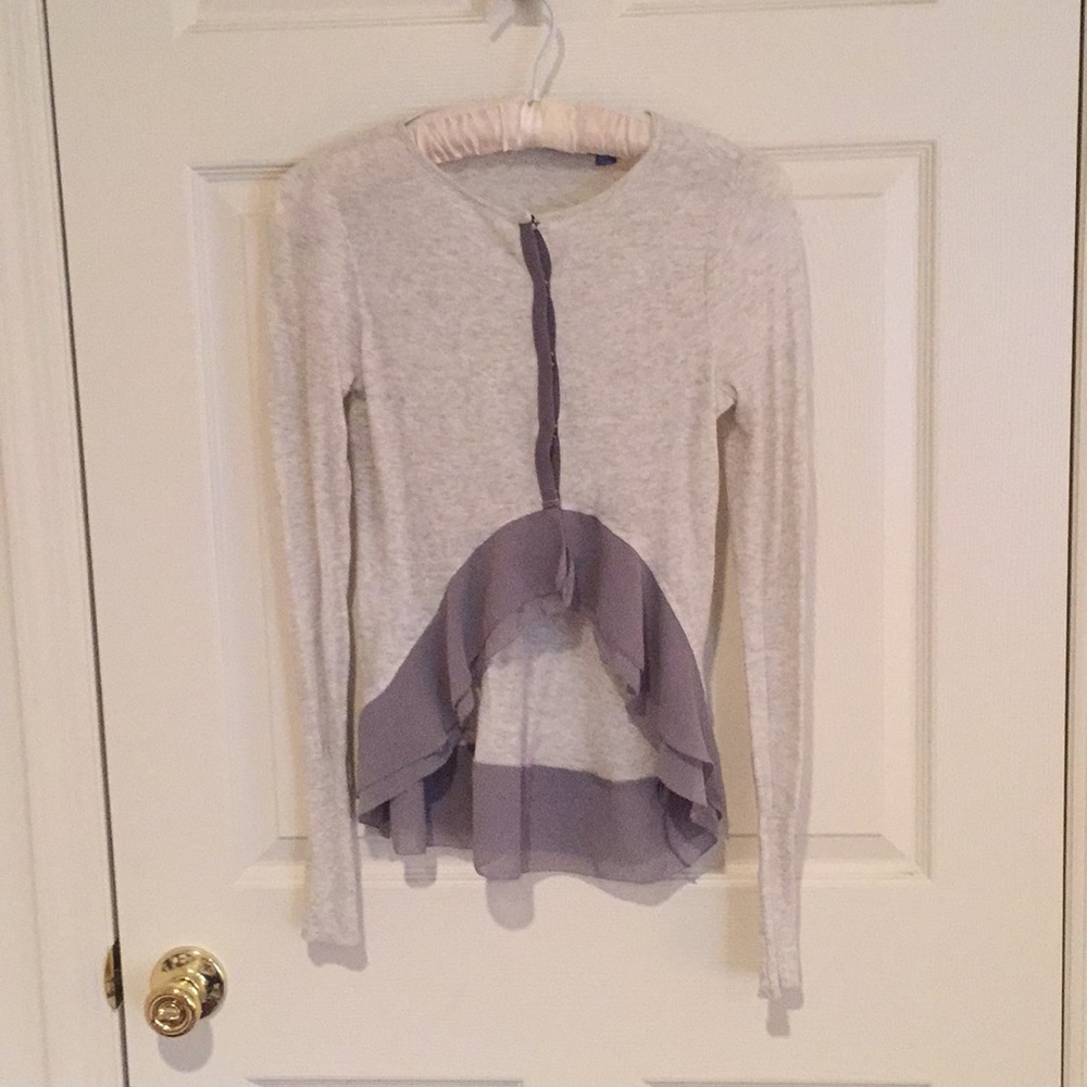 Simply Vera Wang gray cardigan